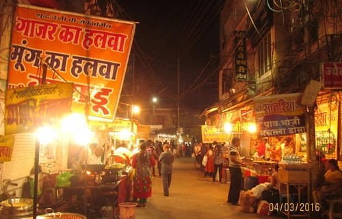 Sarafa Night Food Market Indore